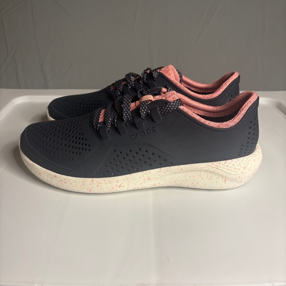 CROCS Women's Black and Pink Athletic Sneakers - Picture 5 of 8